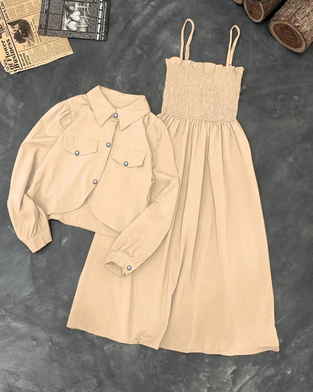 Off-White Linen 2-Piece Women's Set with Coati Top & Smocked Dress