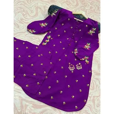 Purple Floral Embroidered Kurti and Flapper Set for Women