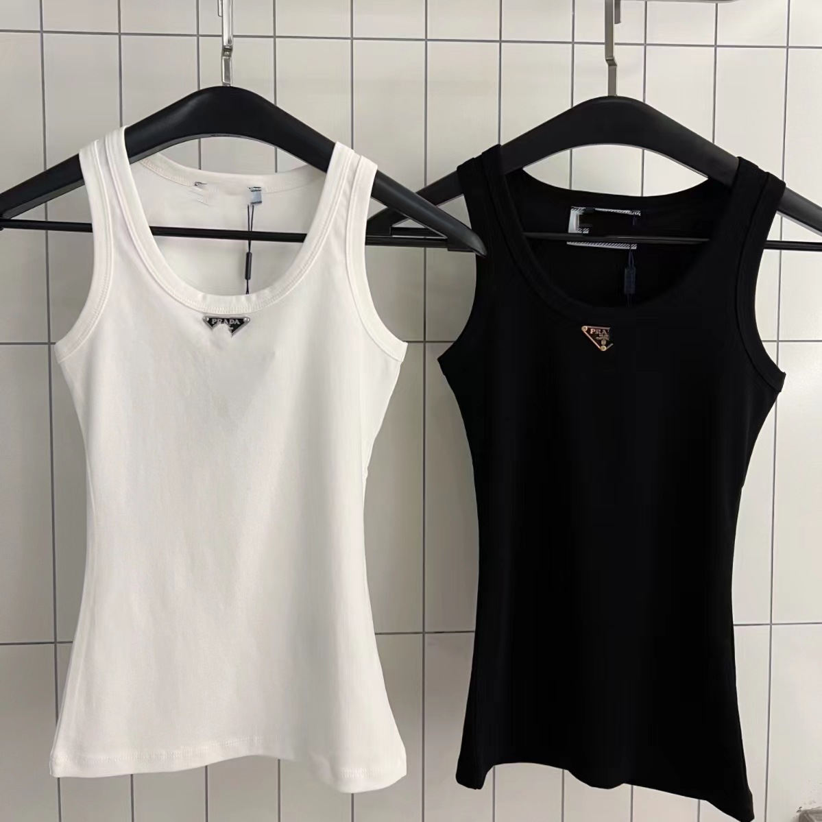 Women Black Slim Fit Vest with Metal Label